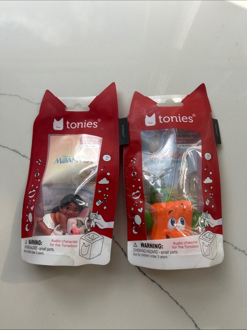 Tonies Kids Audio Character Set – Red Packaging (Moana & Spookley)